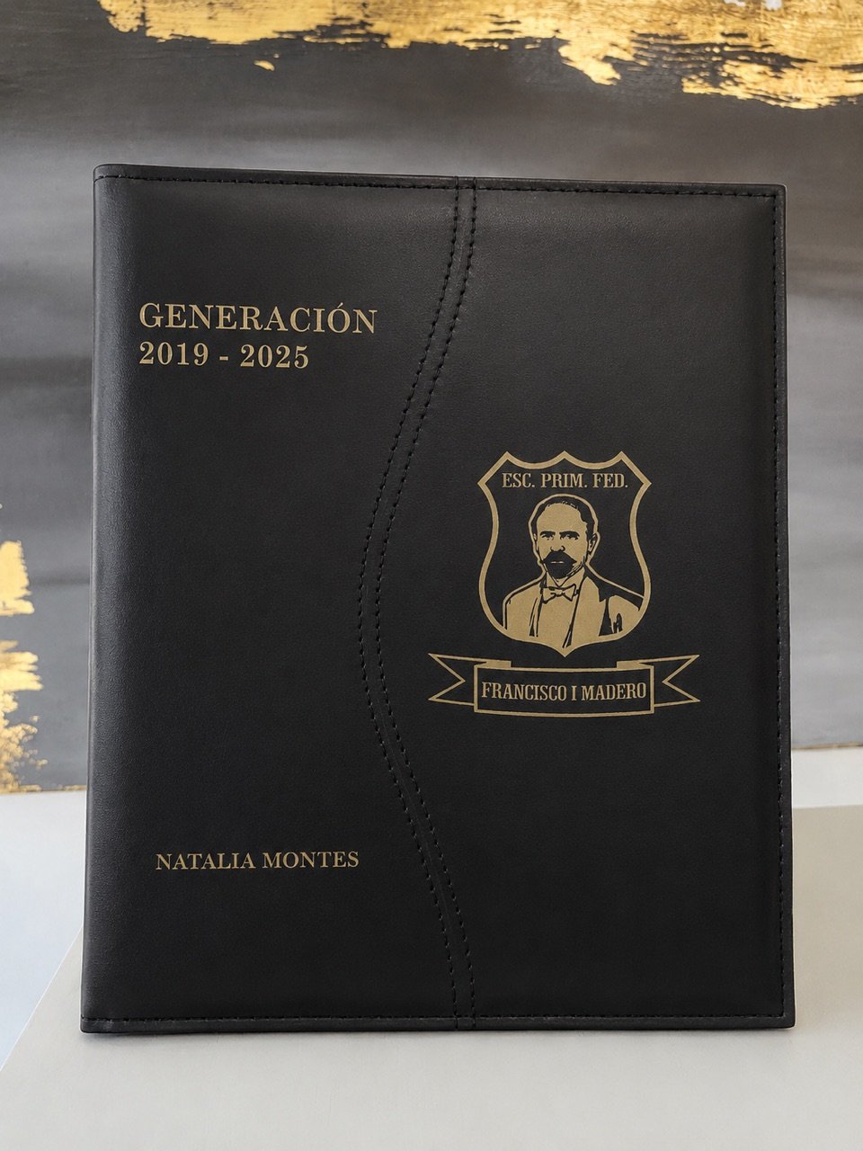 Libreta negra con grabado láser personalizado