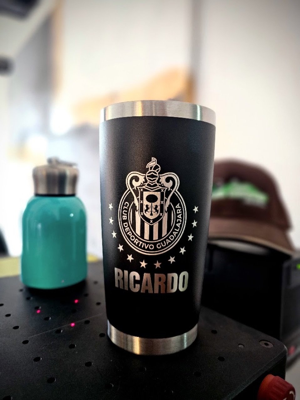 Termo deportivo con grabado láser